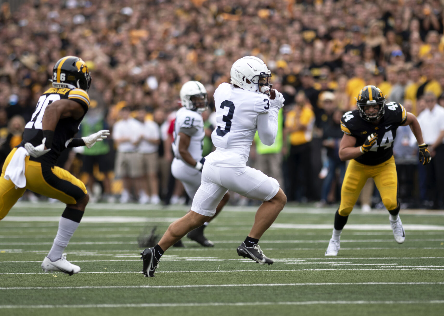 Penn State football vs. Iowa, Washington (3)